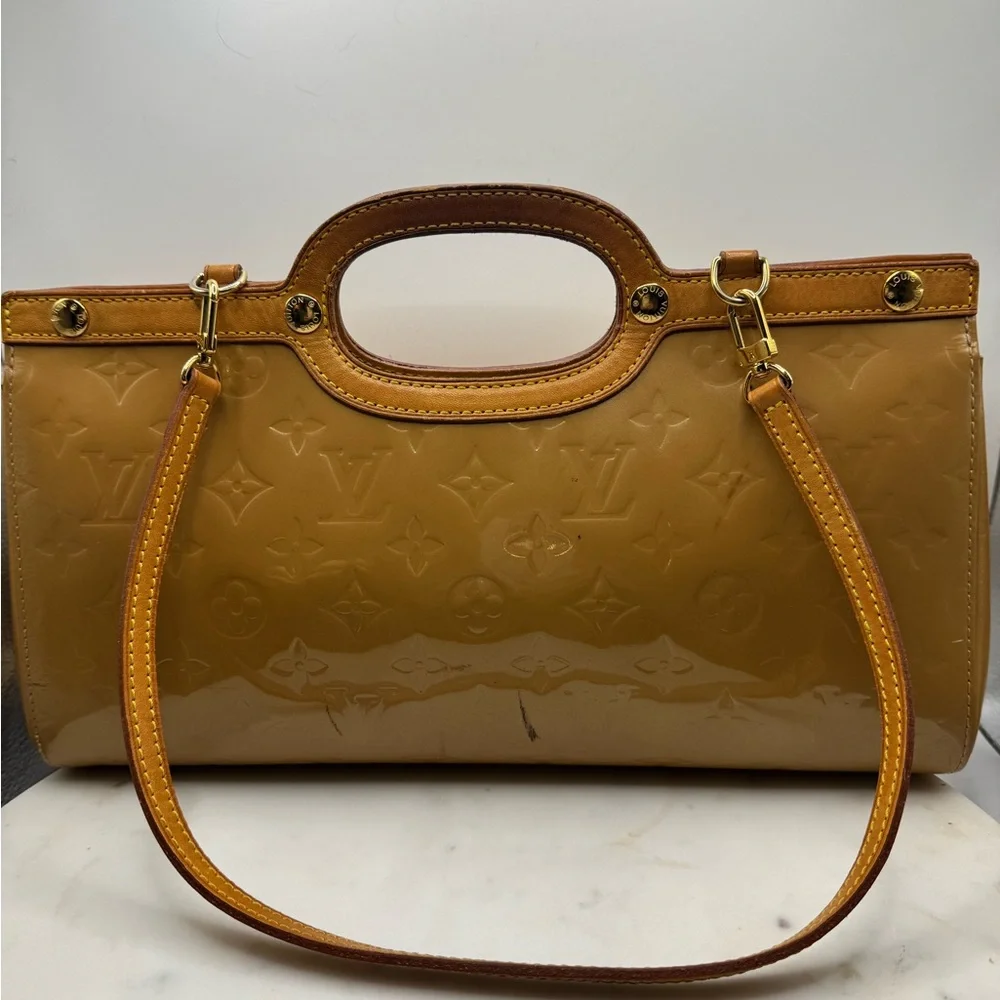 Louis Vuitton Vernis Roxbury with Detachable Shoulder Strap Authentic